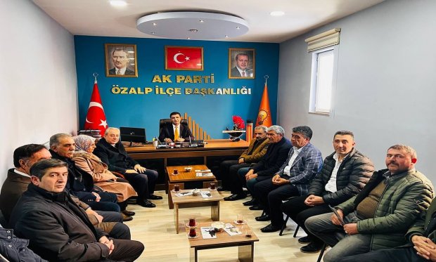AK Parti’den Van Büyükşehir Belediye Başkan Aday Adayı Ayhan Kayatürk'ten Ak Parti Özalp İlçe Başkanlığına Ziyaret